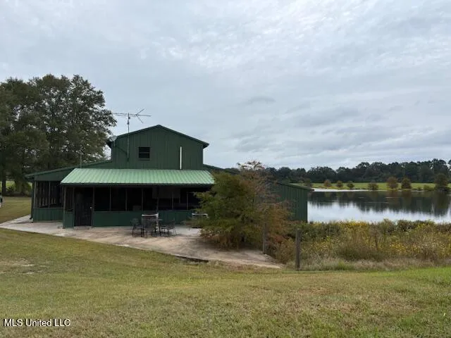 $689,000 | 2100 Harperville Road, Forest, MS 39074