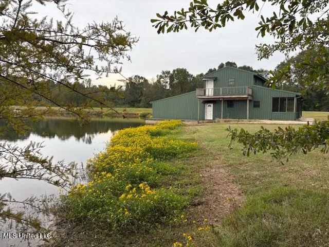 $689,000 | 2100 Harperville Road, Forest, MS 39074