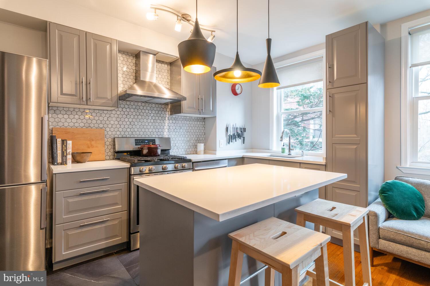 2801 Adams Mill Road Northwest, Unit 210 Washington, DC 20009 - Photo 5 of 24 Kitchen