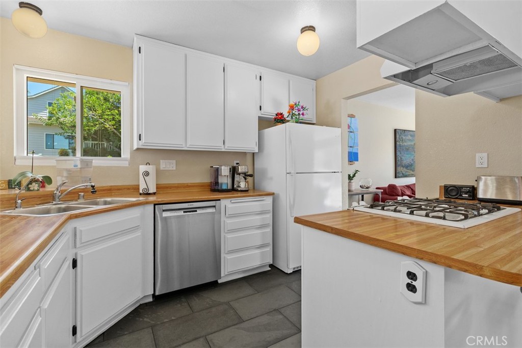 985 North Main Avenue Fallbrook, CA 92028 - Photo 14 of 30