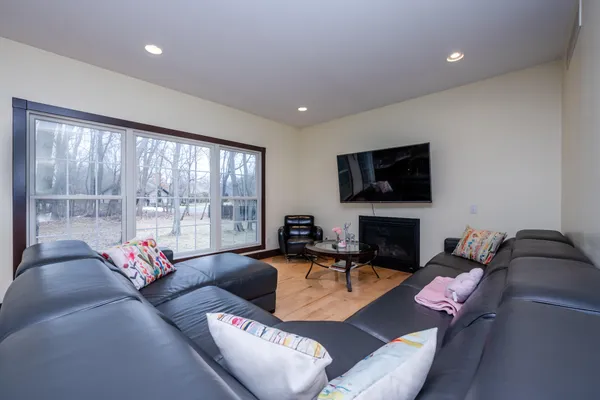 $749,000 | 2651 Jefferson Drive, Stevensville, MI 49127