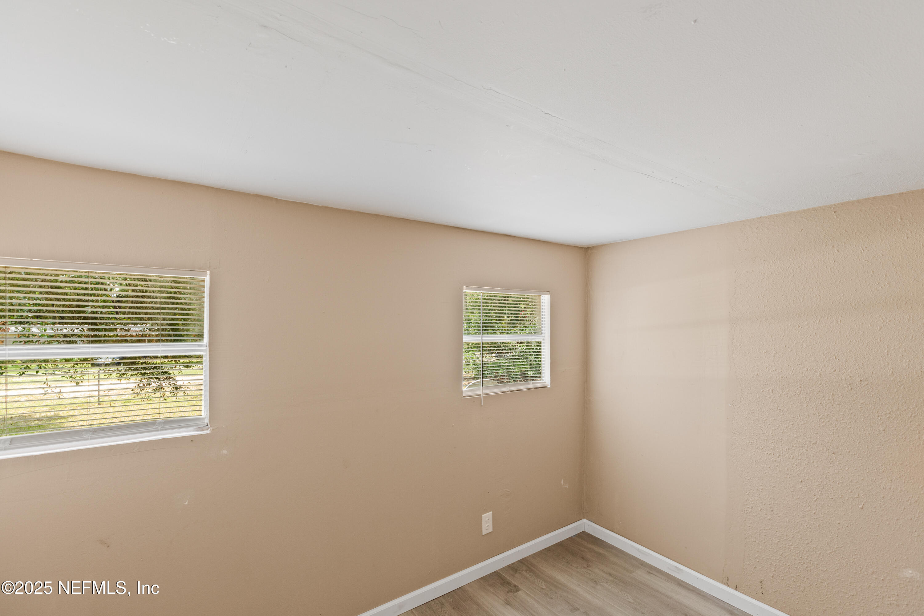 6398 Cascade Drive Keystone Heights, FL 32656 - Photo 22 of 31 a view of an empty room with a window