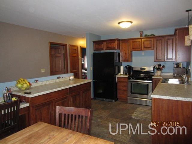 191 Nee Jee Road Negaunee, MI 49866 - Photo 4 of 20 Gallery Image 4