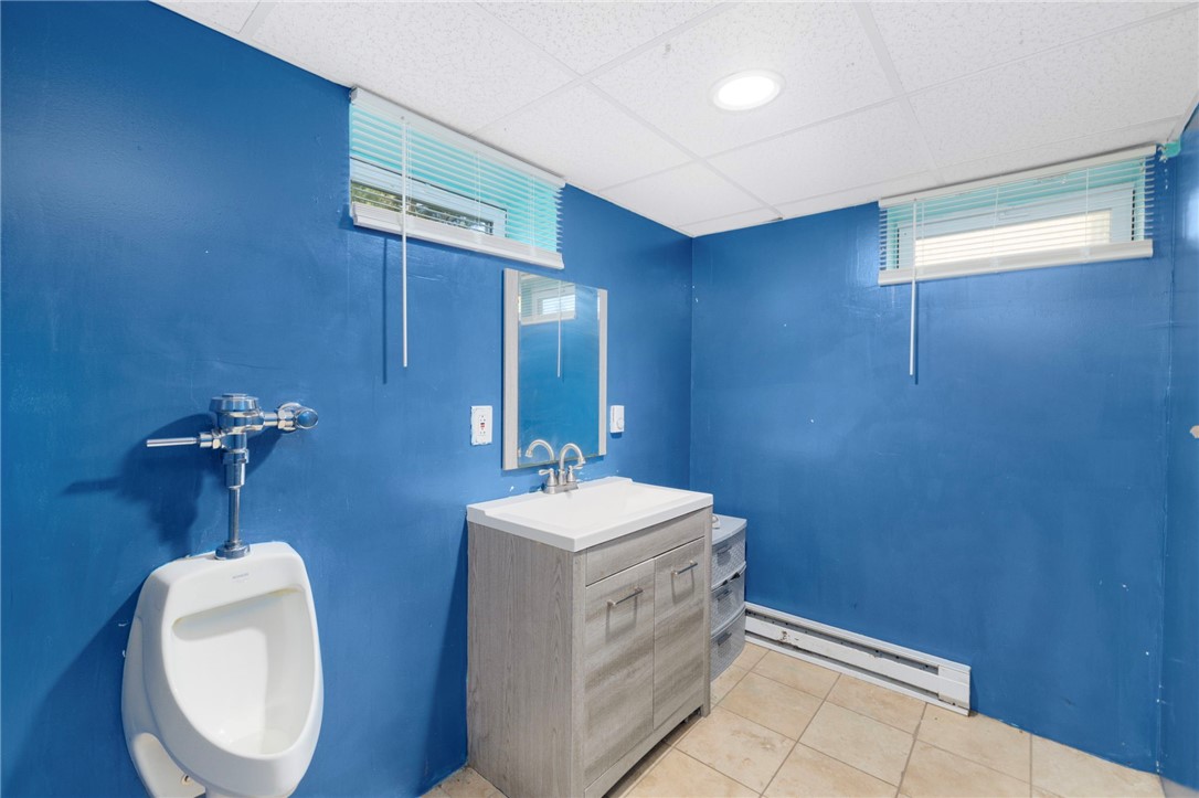 74 Stephens Avenue Warwick, RI 02886 - Photo 17 of 22