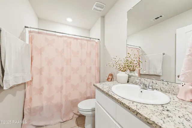 $2,000 | 205 Cane Run Court, Duson, LA 70529