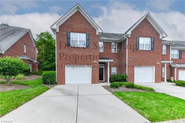 $2,150 | 1421 A New Garden Road, Greensboro, NC 27410