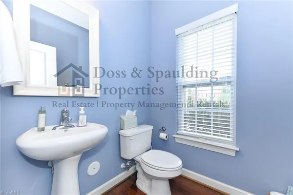 $2,150 | 1421 A New Garden Road, Greensboro, NC 27410