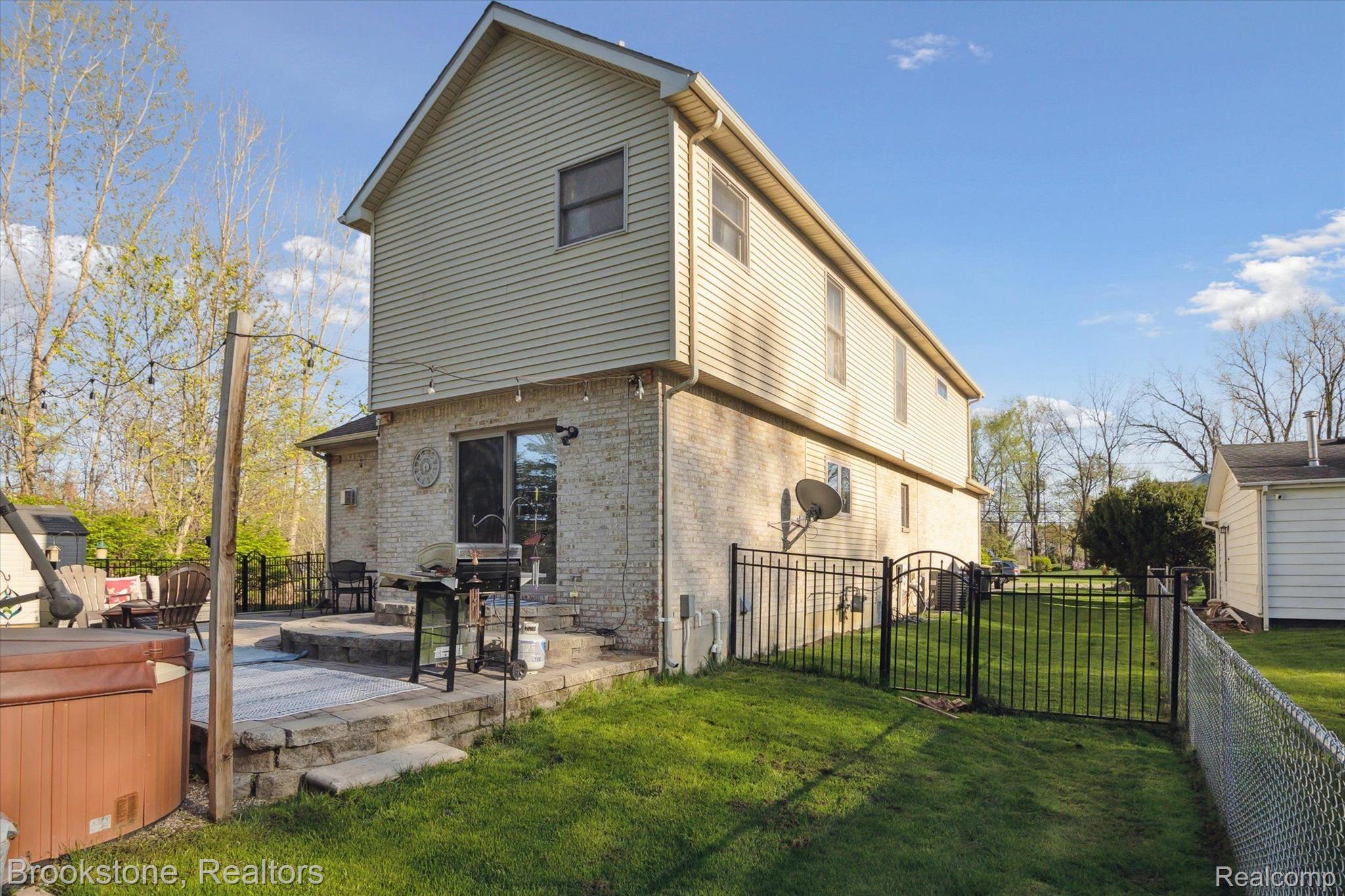 47436 Saltz Road Canton, MI 48187 - Photo 43 of 49 Gallery Image 43