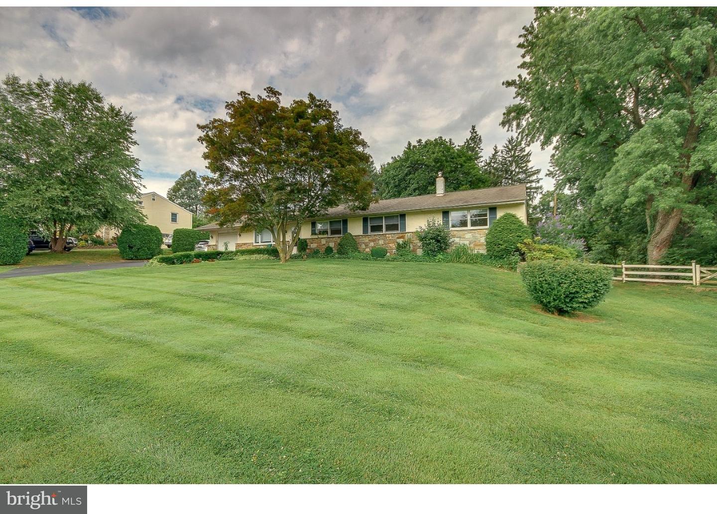 727 Lily Road Warminster, PA 18974 - Photo 1 of 1 Front Yard