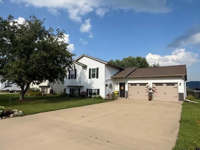 $359,900 | 310 South Erickson Street, Houston, MN 55943