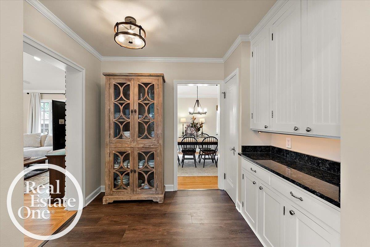 305 Moran Road Grosse Pointe, MI 48236 - Photo 21 of 45