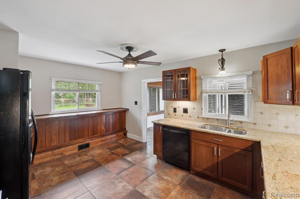 105 George Street Milford, MI 48381 - Photo 15 of 48