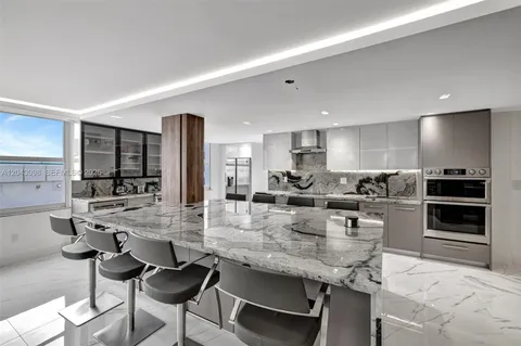 $1,100,000 | 2751 South Ocean Drive, Unit 404N, Hollywood, FL 33019