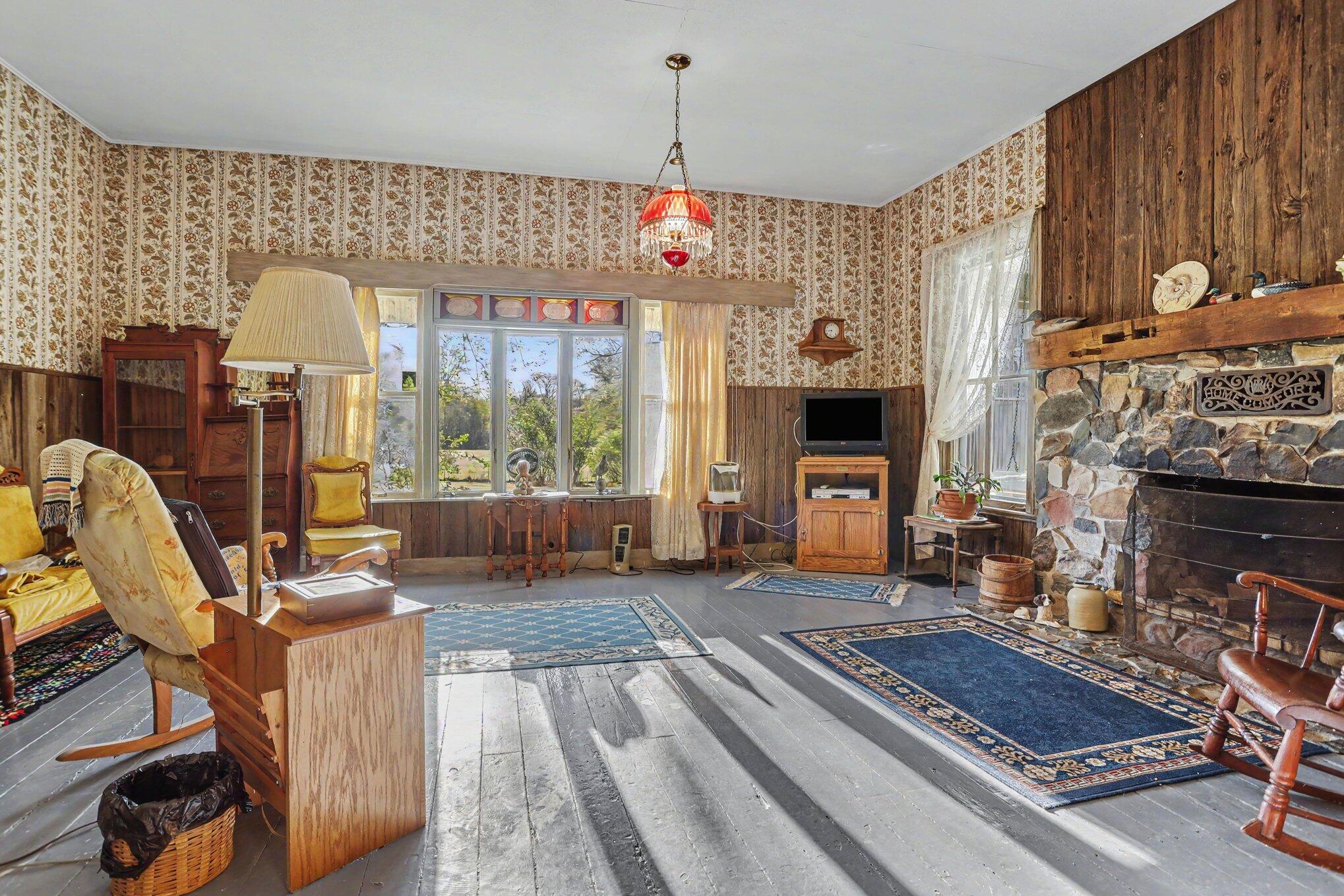 4360 Waldorf Road Delton, MI 49046 - Photo 4 of 34 Living Room