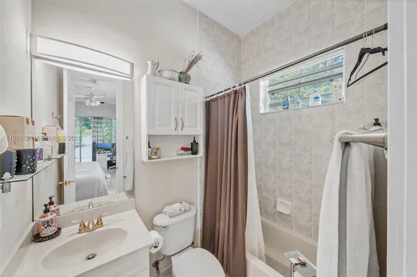 $2,000,000 | 9675 Northwest 39th Court, Coral Springs, FL 33065