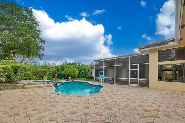 $2,000,000 | 9675 Northwest 39th Court, Coral Springs, FL 33065