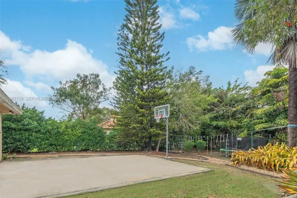 $2,000,000 | 9675 Northwest 39th Court, Coral Springs, FL 33065