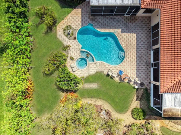 $2,000,000 | 9675 Northwest 39th Court, Coral Springs, FL 33065