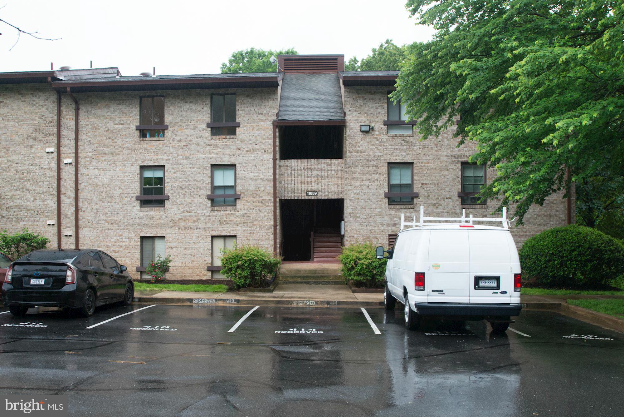 11659 Stoneview Square, Unit 21C Reston, VA 20191 - Photo 2 of 23 Exterior (Front)