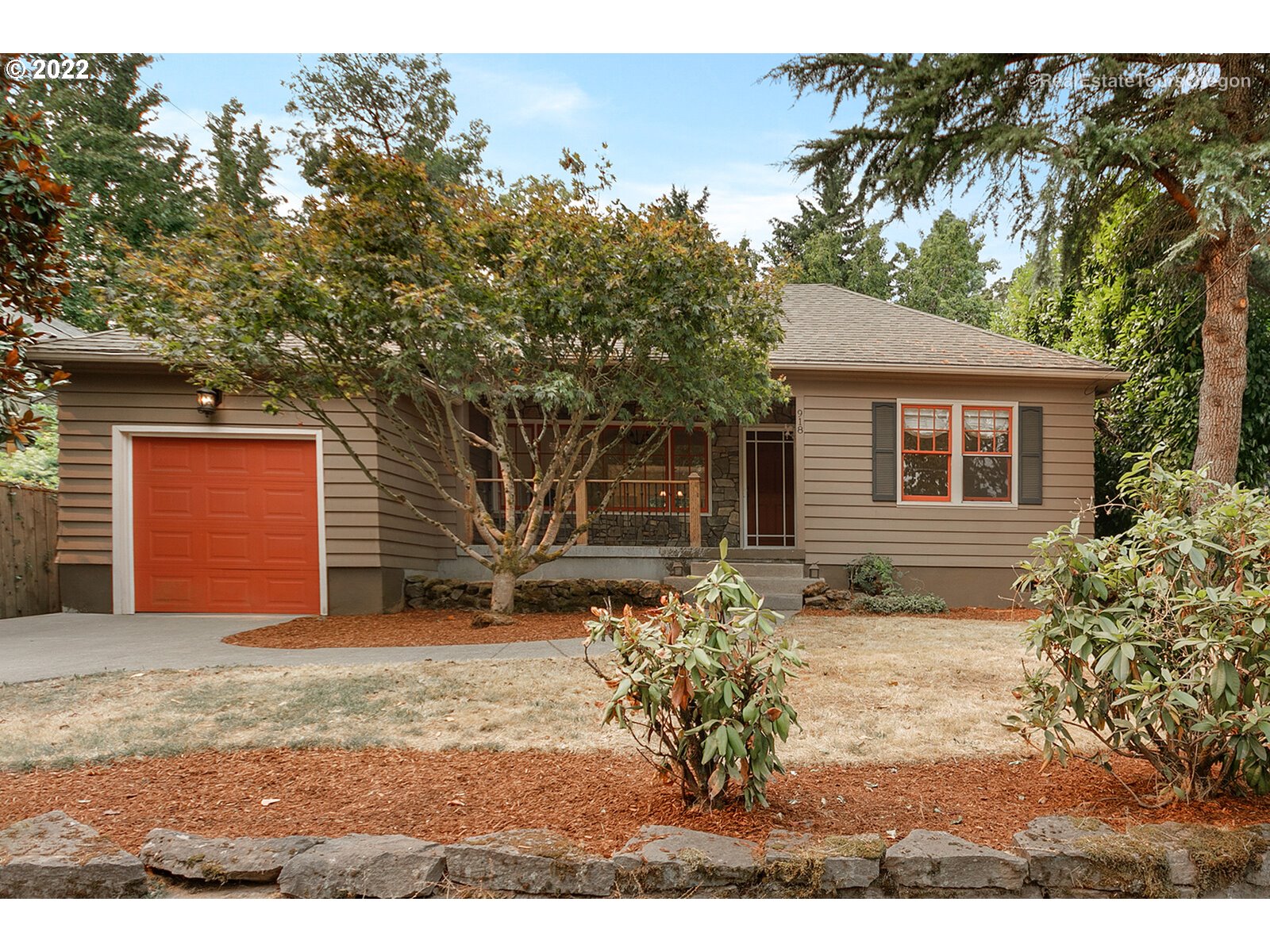 918 Lake Front Road Lake Oswego, OR 97034 - Photo 1 of 30 Gallery Image 1