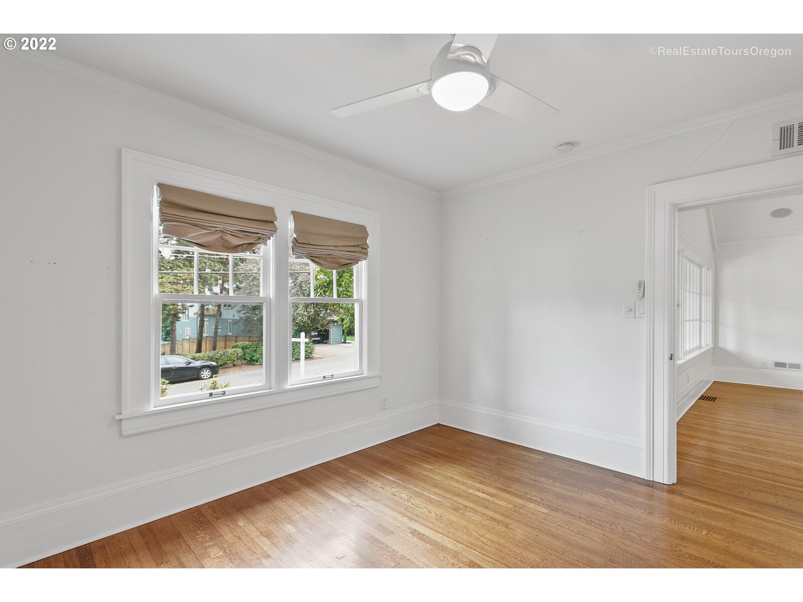 918 Lake Front Road Lake Oswego, OR 97034 - Photo 11 of 30 Bedroom, Primary