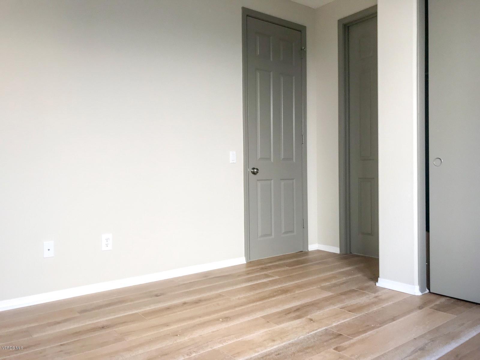 4606 Rio Bravo Court Moorpark, CA 93021 - Photo 14 of 32 14. 14_down bed