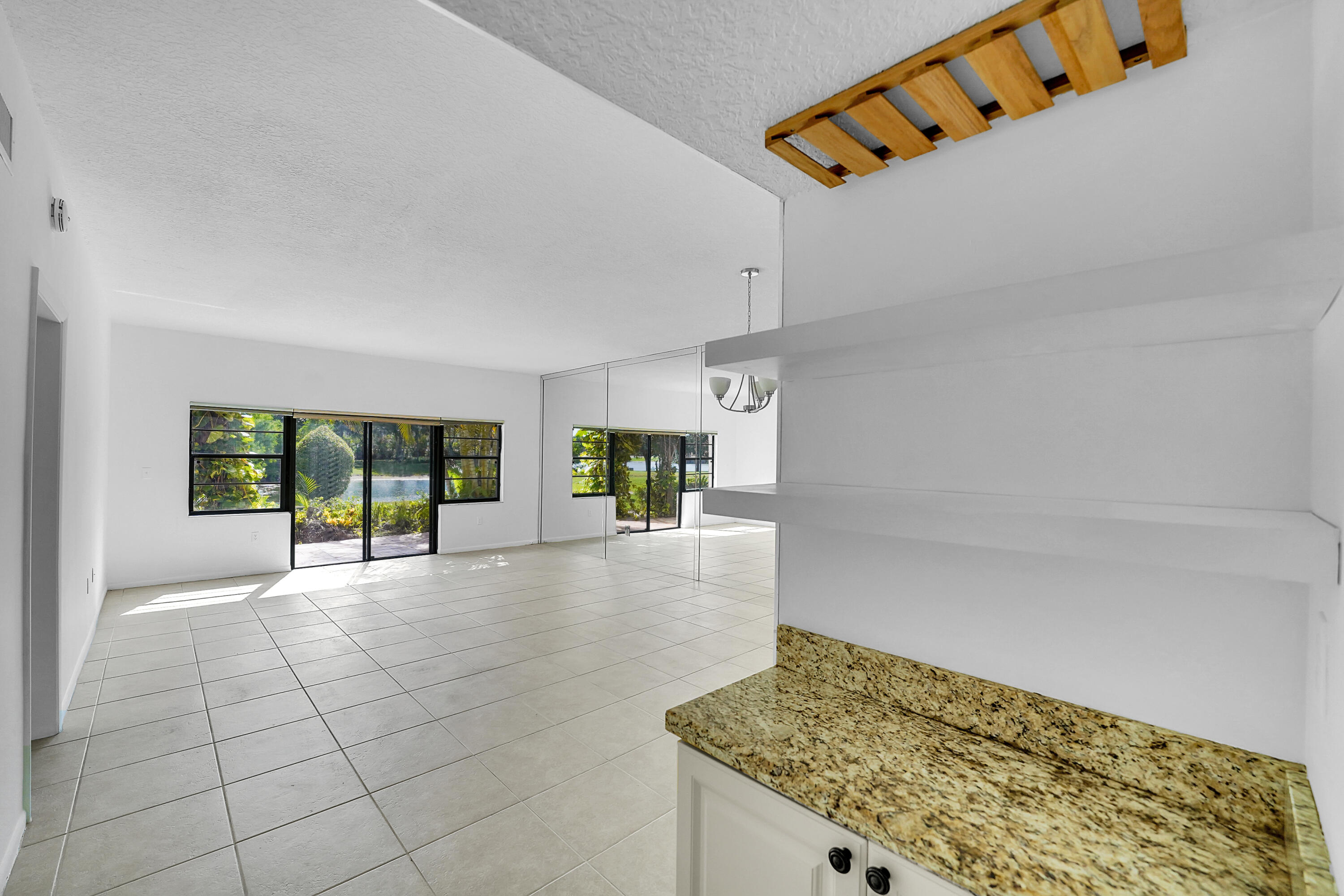6654 Villa Sonrisa Drive, Unit 412 Boca Raton, FL 33433 - Photo 39 of 64 DSC08155