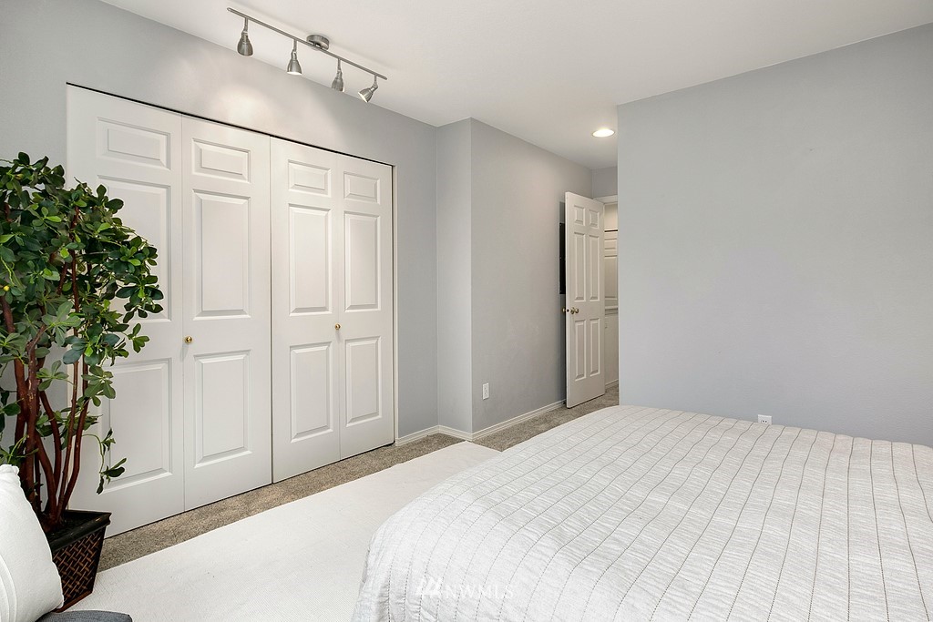 11831 Northeast 162nd Court, Unit 53 Bothell, WA 98011 - Photo 16 of 25 Gallery Image 16
