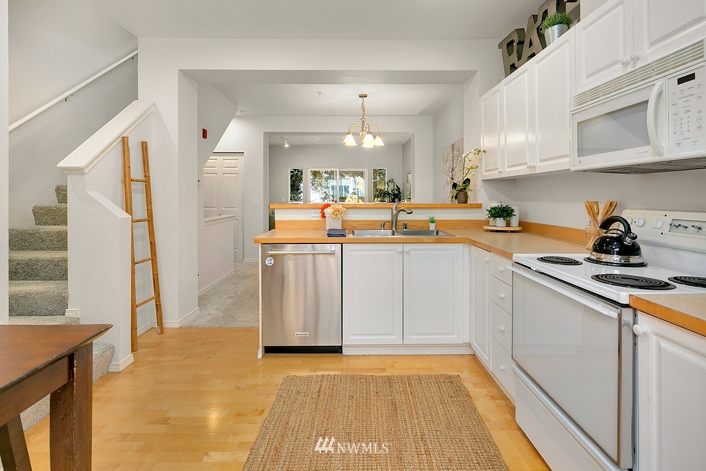 11831 Northeast 162nd Court, Unit 53 Bothell, WA 98011 - Photo 10 of 25 Gallery Image 10