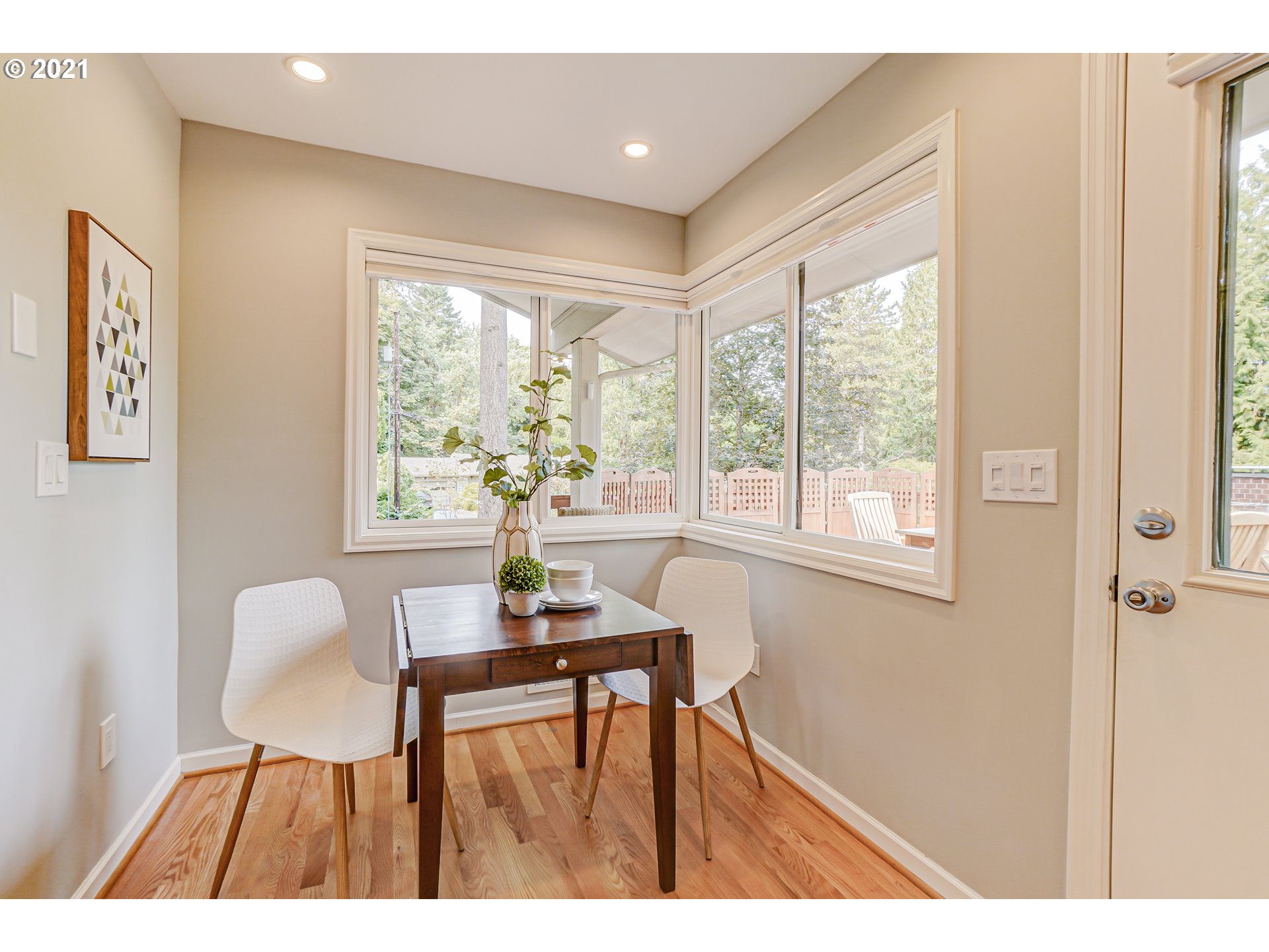 1161 Sunningdale Road Lake Oswego, OR 97034 - Photo 11 of 31 Gallery Image 11