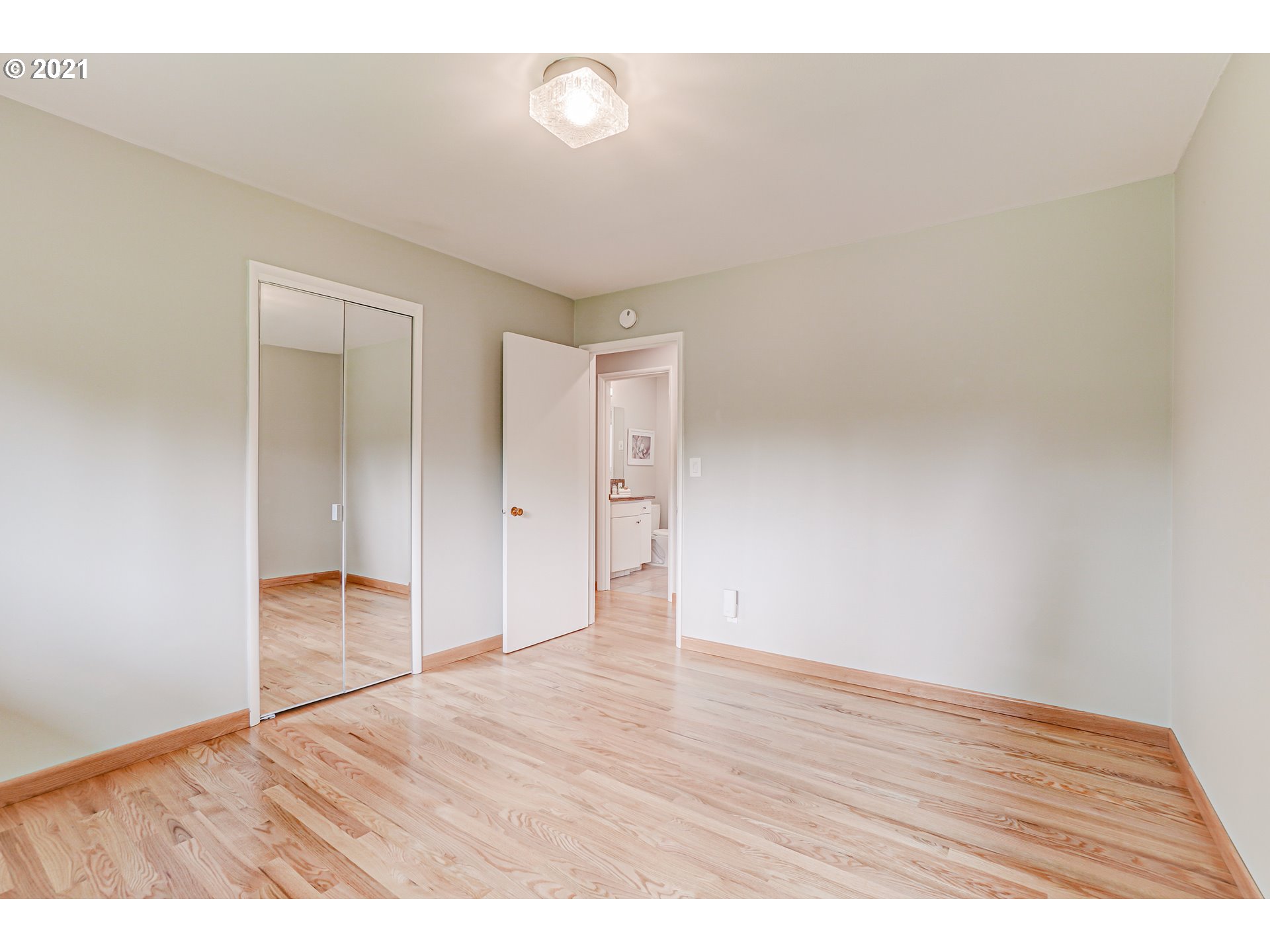 1161 Sunningdale Road Lake Oswego, OR 97034 - Photo 15 of 31 Gallery Image 15