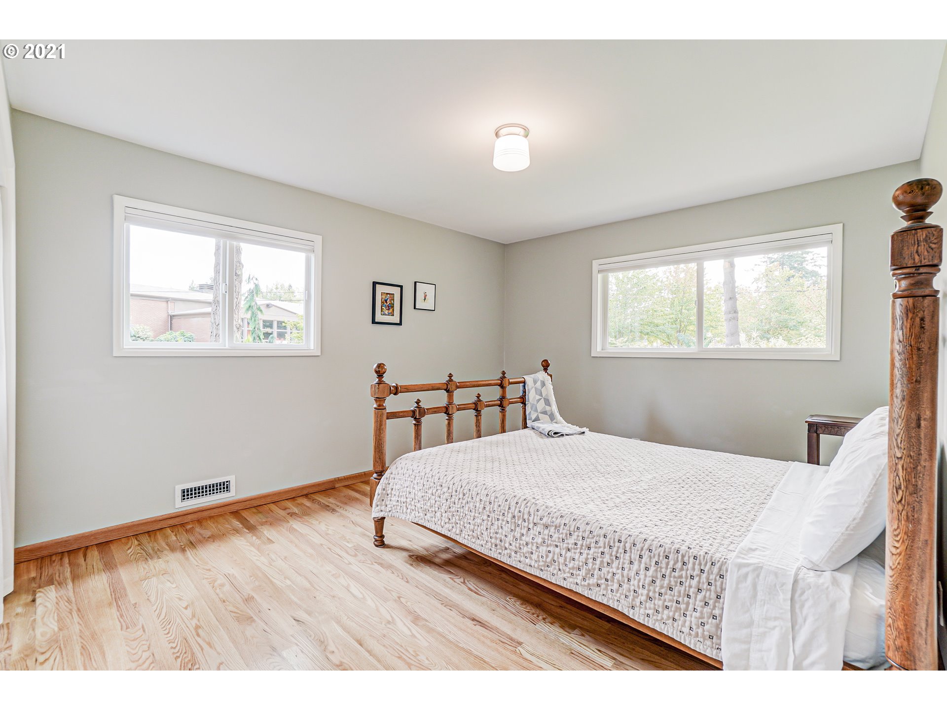 1161 Sunningdale Road Lake Oswego, OR 97034 - Photo 16 of 31 Gallery Image 16