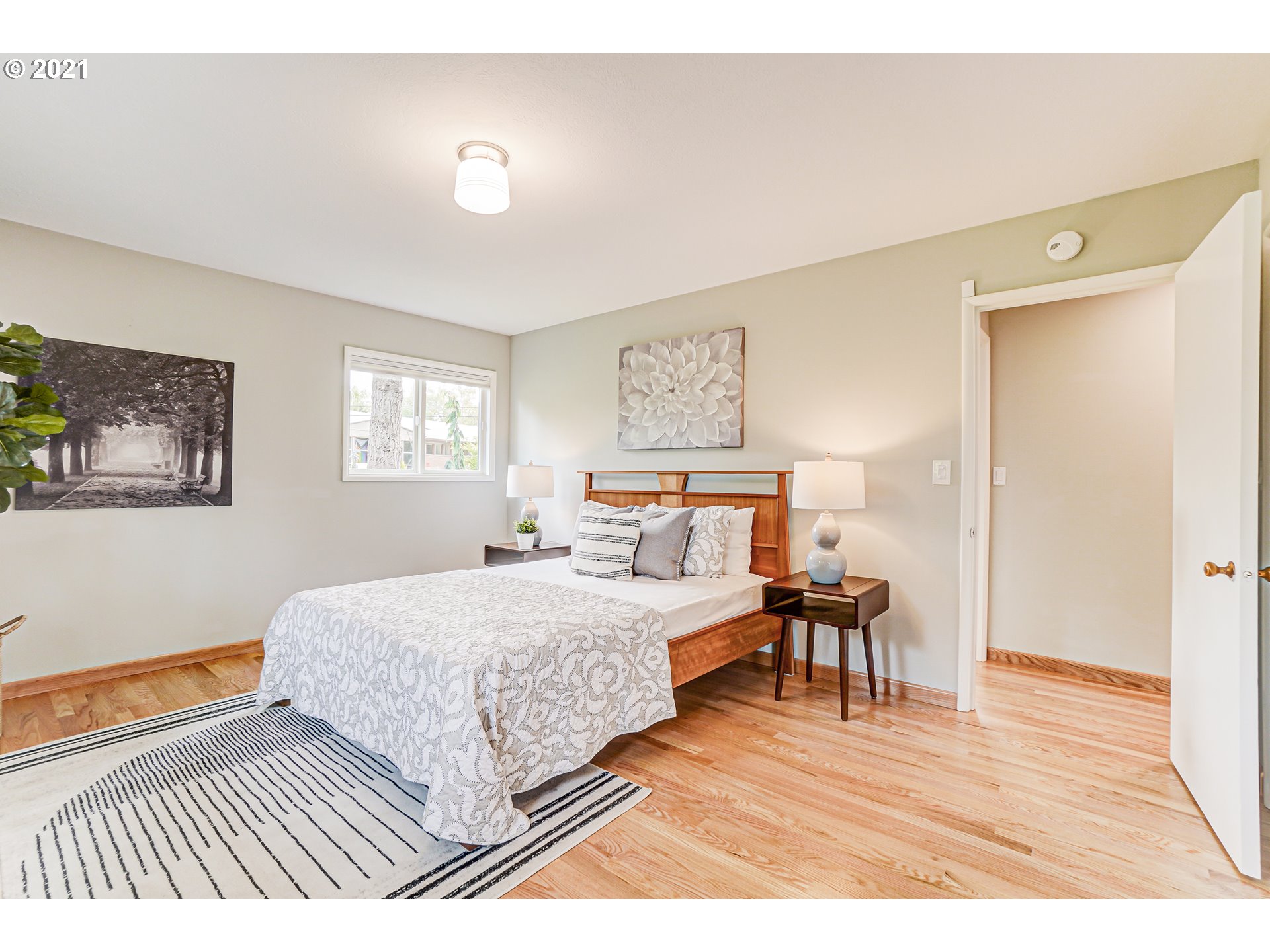 1161 Sunningdale Road Lake Oswego, OR 97034 - Photo 9 of 31 Gallery Image 9