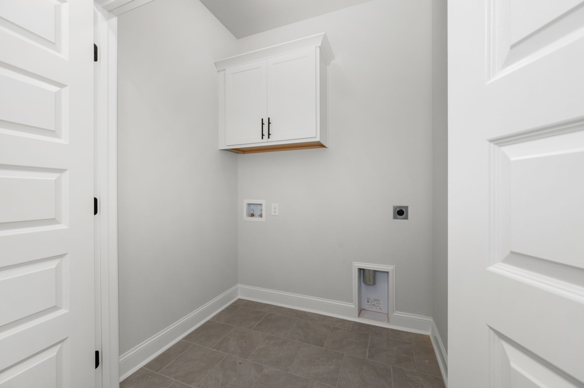 512 Rohan Drive Murfreesboro, TN 37129 - Photo 7 of 32 a view of an empty room