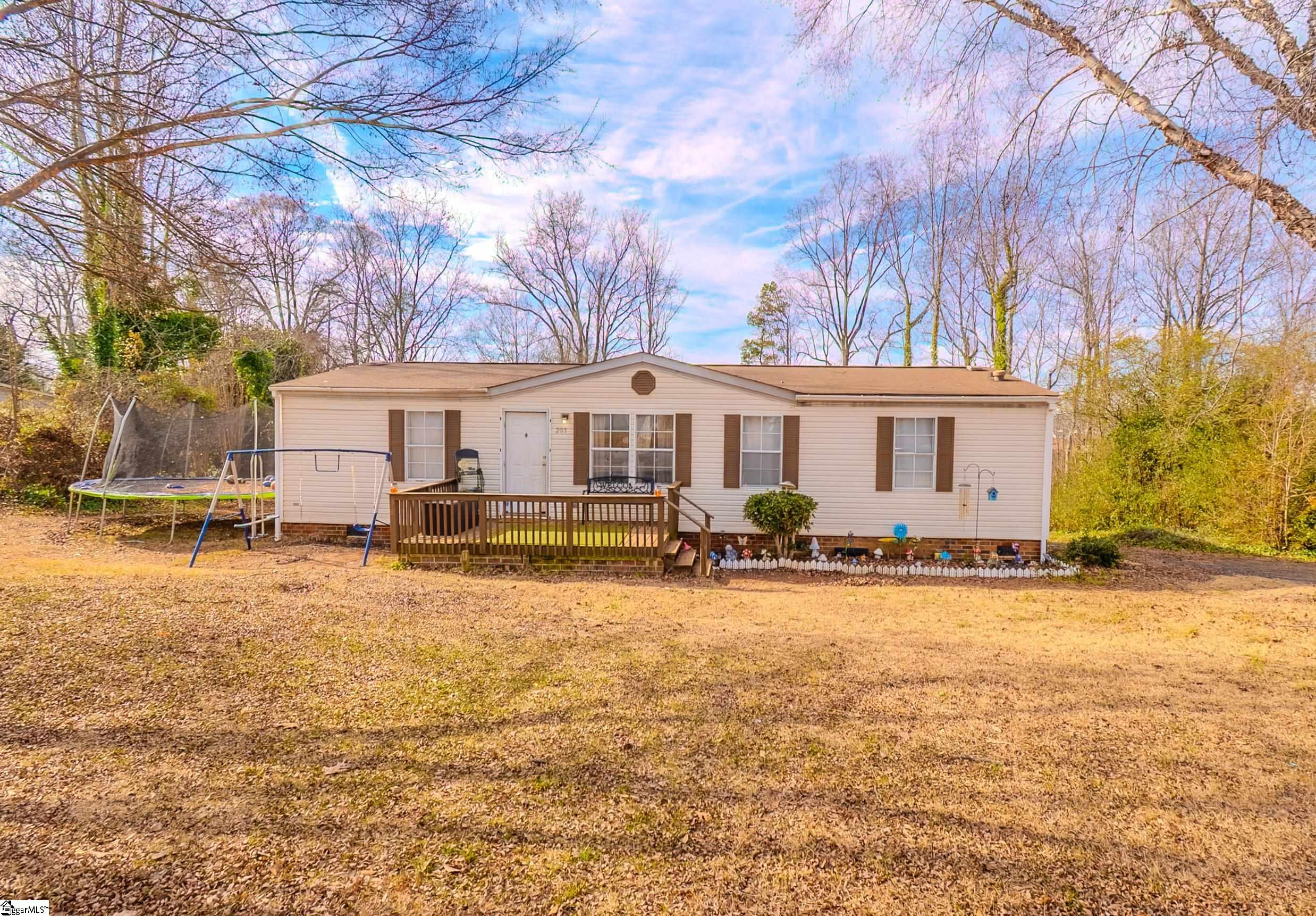 205 Ashwood Lane Easley, SC 29640 - Photo 1 of 16