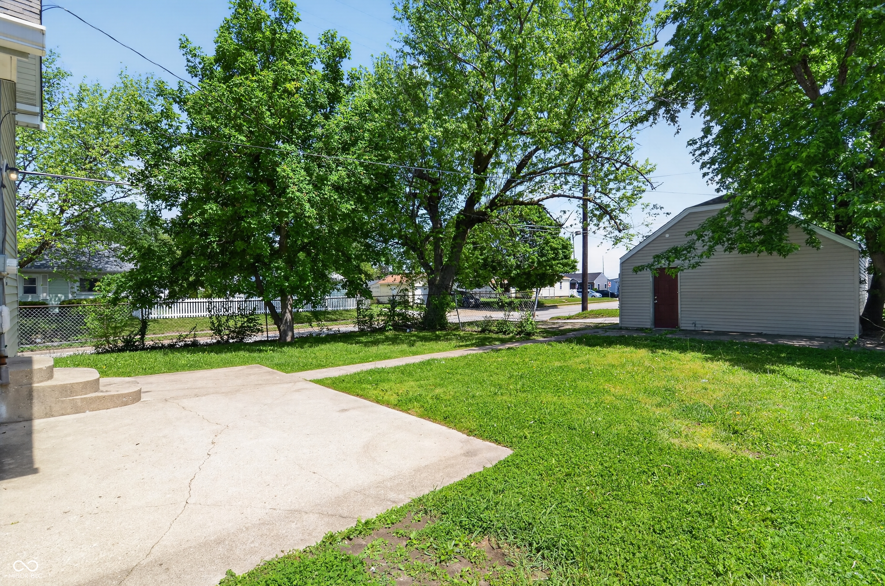 91 North 4th Avenue Beech Grove, IN 46107 - Photo 6 of 33