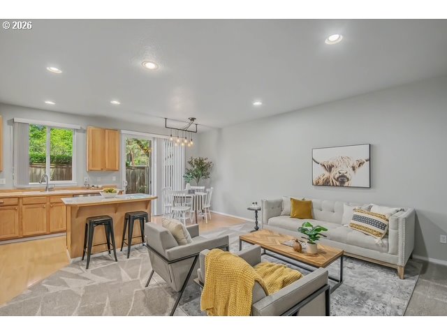 18653 Southwest Cascade Drive Beaverton, OR 97003 - Photo 3 of 27 Great Room