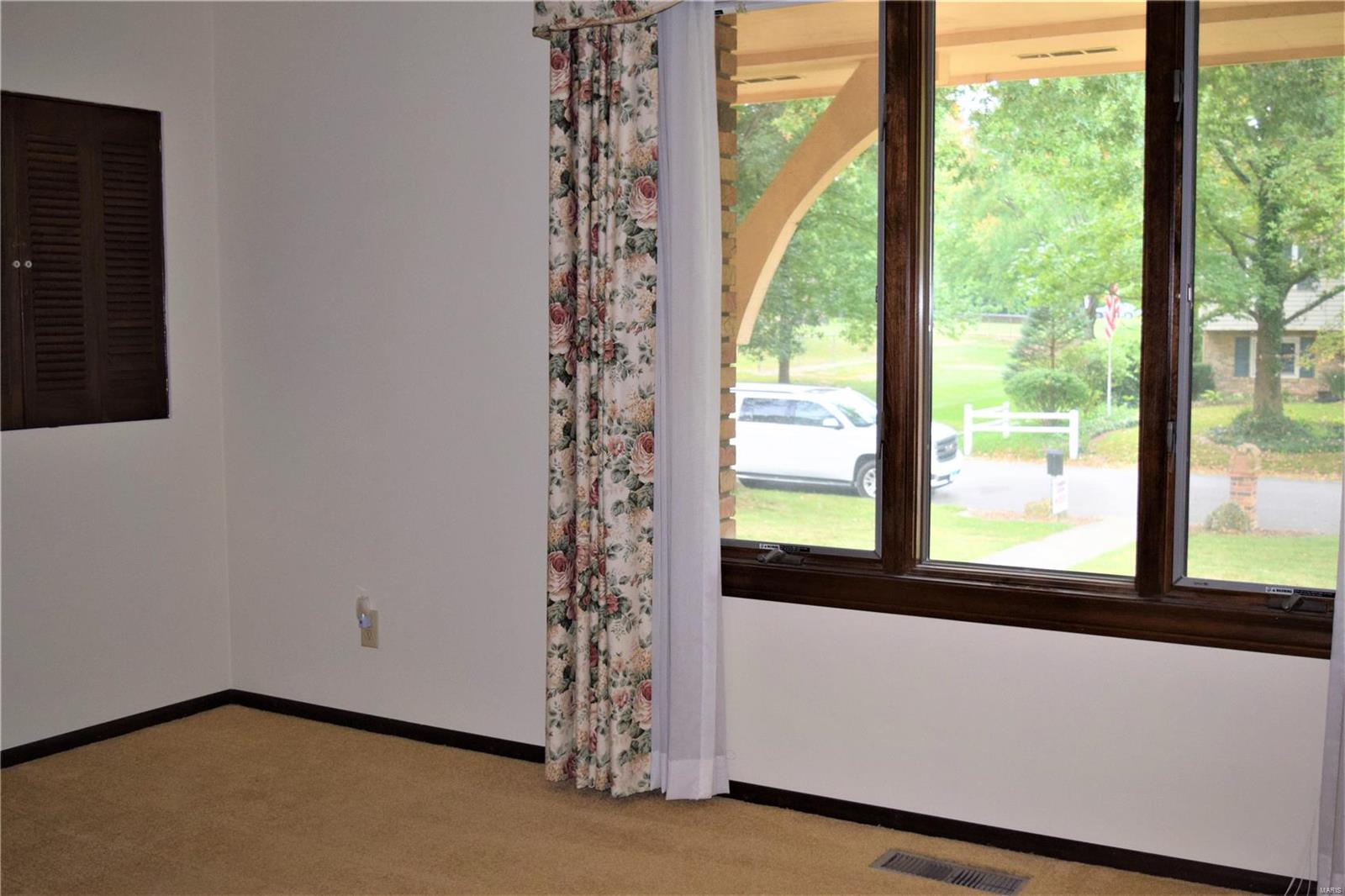 112 Bittersweet Lane Belleville, IL 62221 - Photo 21 of 28 Gallery Image 21