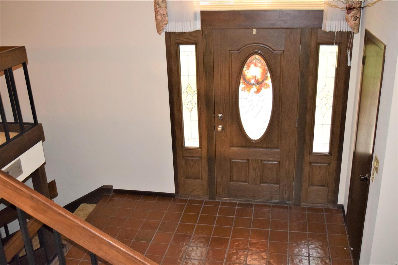 112 Bittersweet Lane Belleville, IL 62221 - Photo 10 of 28 Gallery Image 10