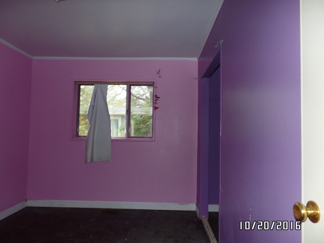 276 Rich Road Park Forest, IL 60466 - Photo 10 of 18 a view of an empty room with a window