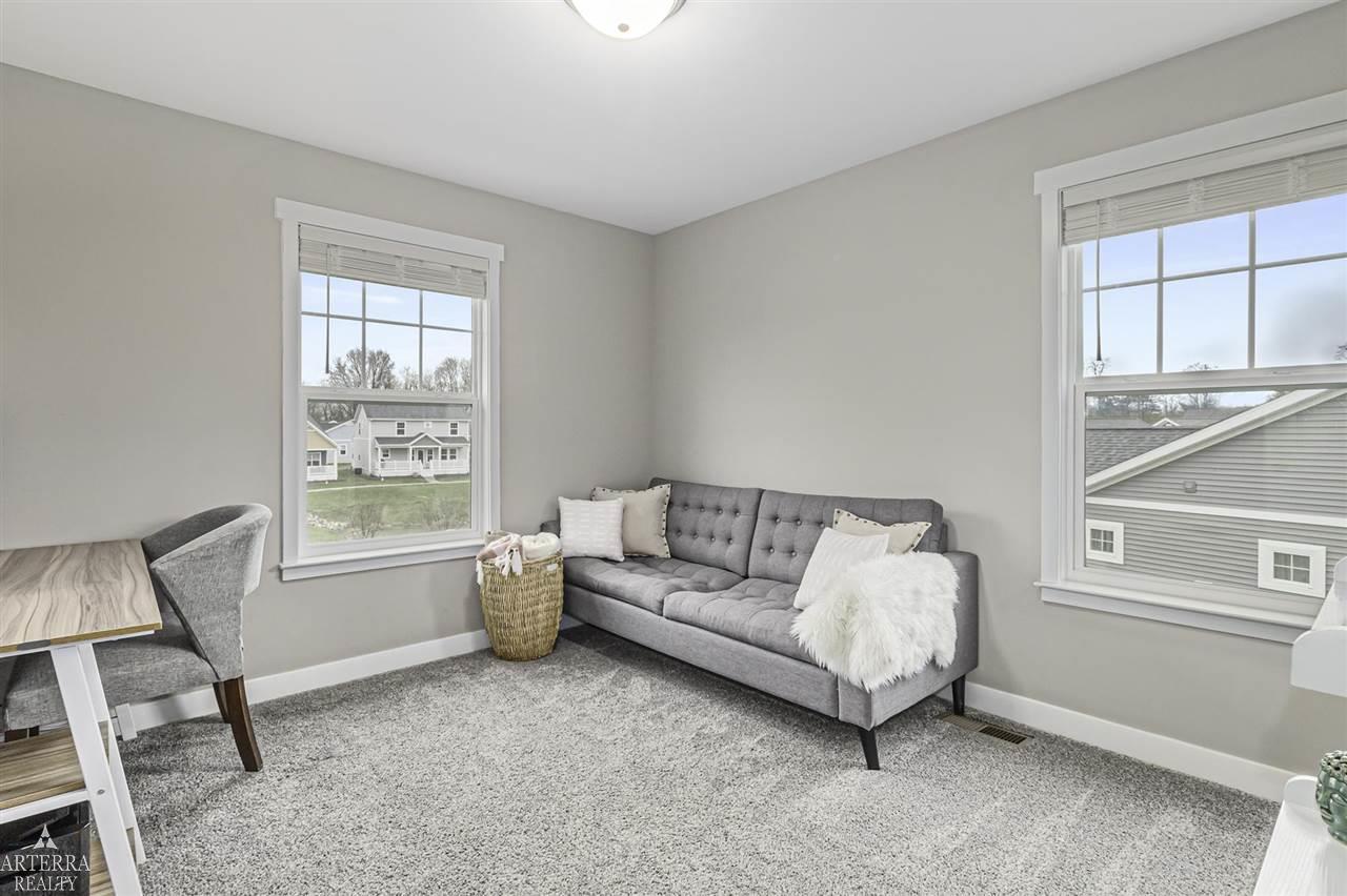 9261 Regency Pinckney, MI 48169 - Photo 16 of 40 Gallery Image 16