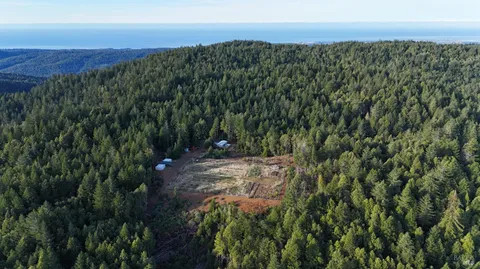 $899,000 | 34620 Eureka Hill Road, Point Arena, CA 95468