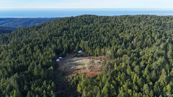 $899,000 | 34620 Eureka Hill Road, Point Arena, CA 95468