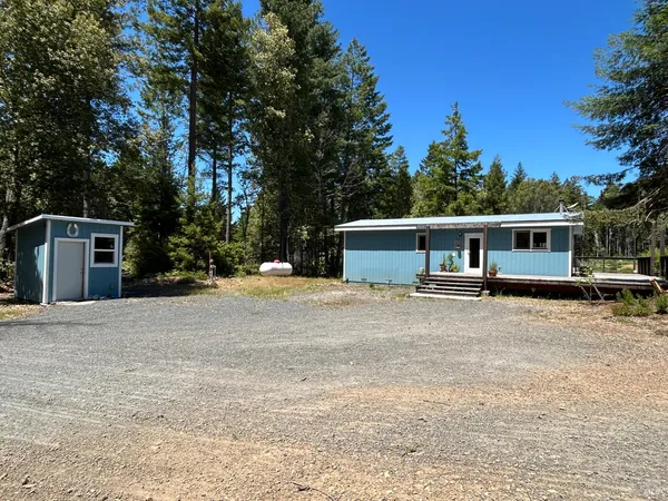 $899,000 | 34620 Eureka Hill Road, Point Arena, CA 95468