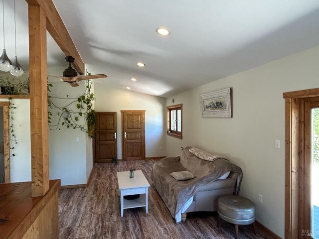 $899,000 | 34620 Eureka Hill Road, Point Arena, CA 95468