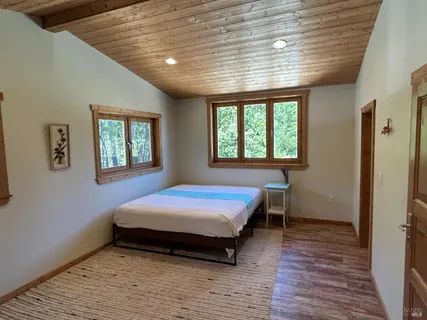 $899,000 | 34620 Eureka Hill Road, Point Arena, CA 95468