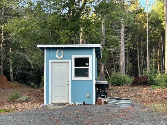 $899,000 | 34620 Eureka Hill Road, Point Arena, CA 95468