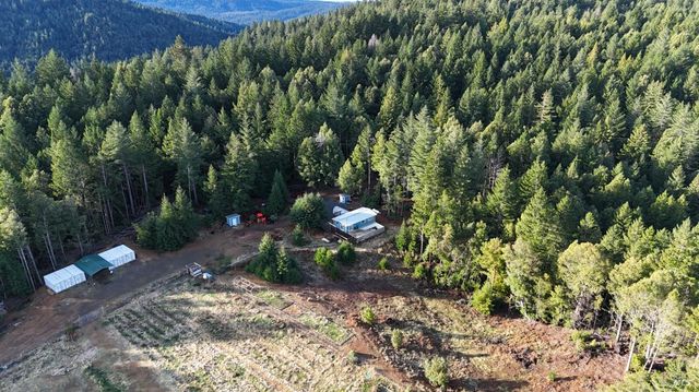 $899,000 | 34620 Eureka Hill Road, Point Arena, CA 95468