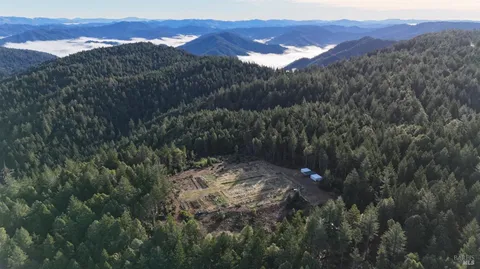 $899,000 | 34620 Eureka Hill Road, Point Arena, CA 95468