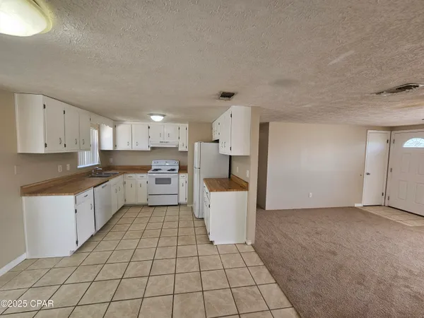 $1,600 | 6217 Lance Street, Panama City, FL 32404